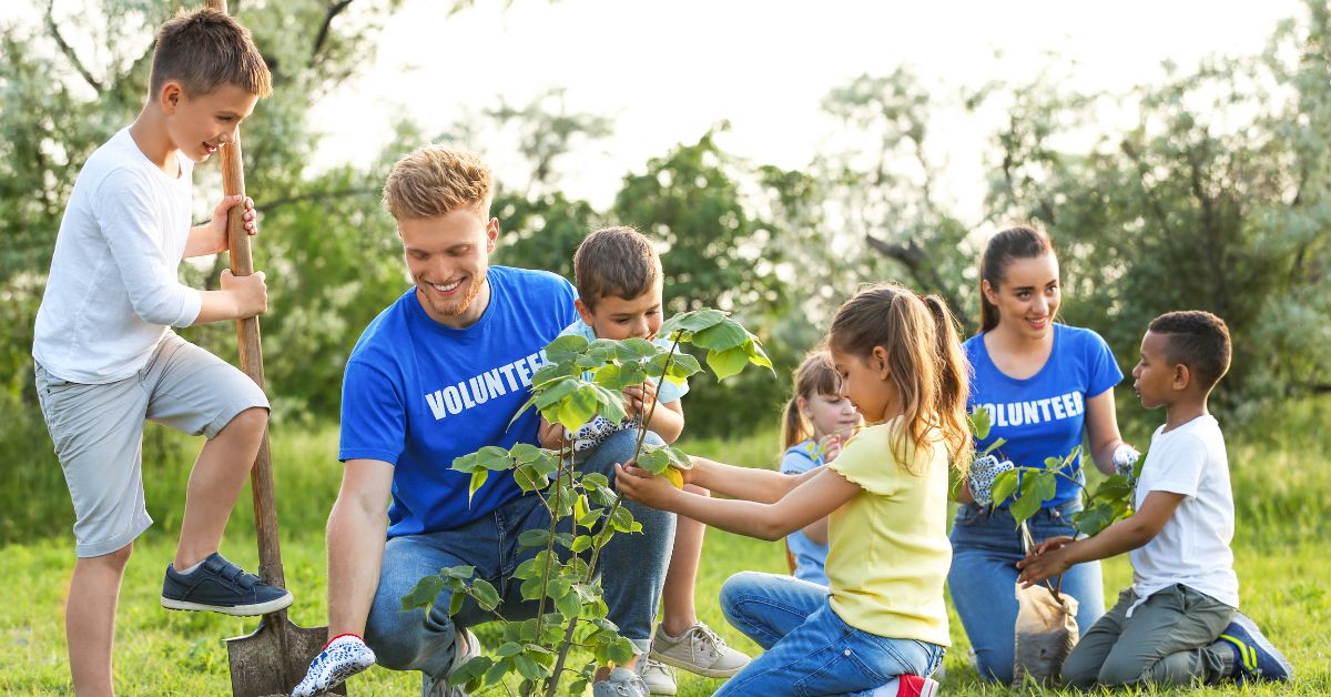 How To Incorporate Volunteering In Homeschool - DKM Homeschool Resource How To Incorporate Volunteering In Homeschool