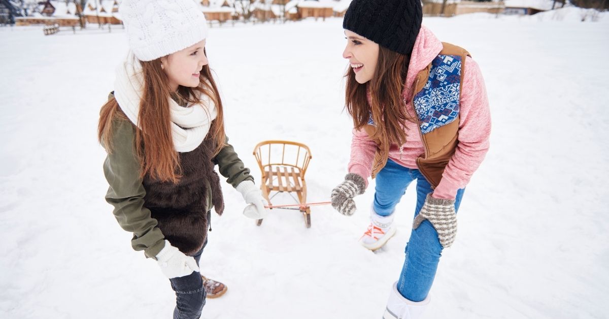 Winter Wildlife Survival: The Blubber Mitten Experiment