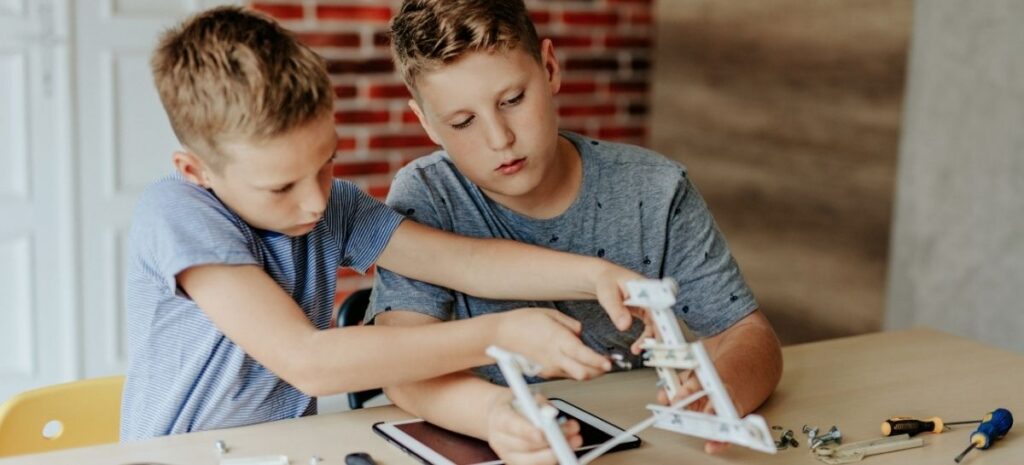 The Magic Of Multi-Age Homeschooling