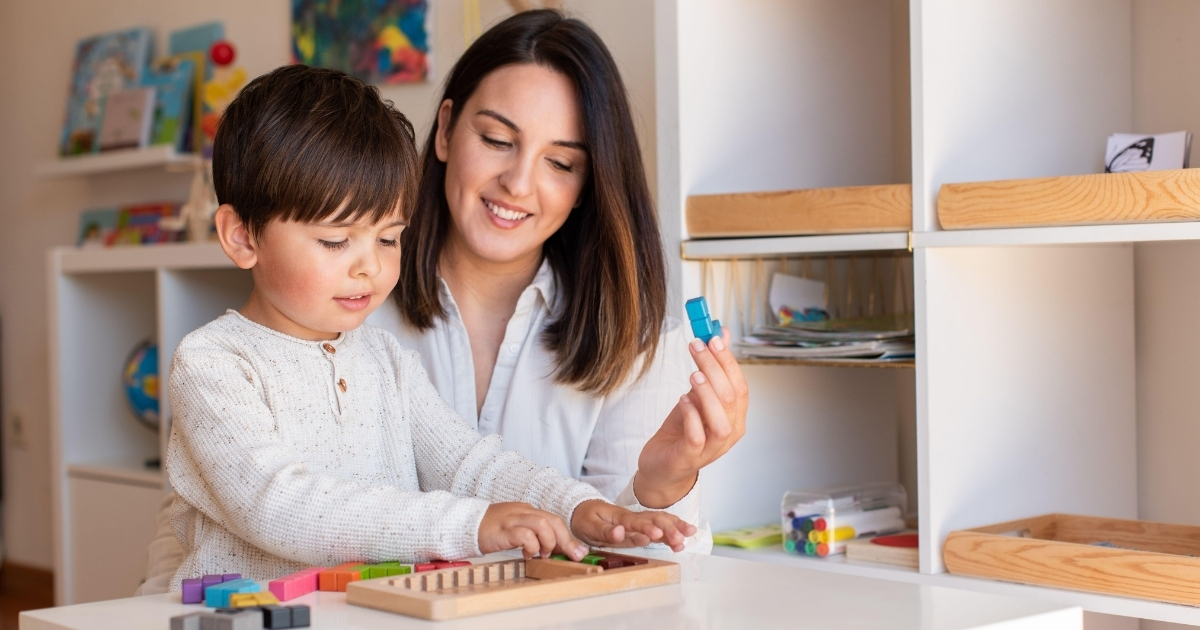 Montessori vs. Traditional Homeschooling: Key Differences